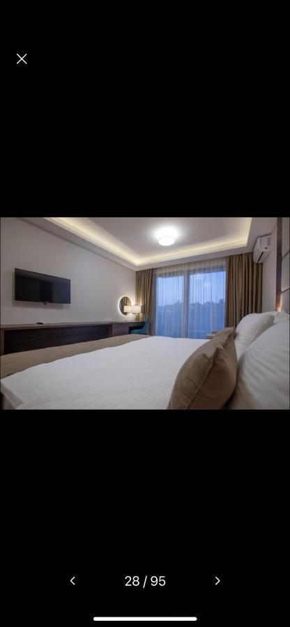 Hotel Rile Men Blue Ni Exteriör bild